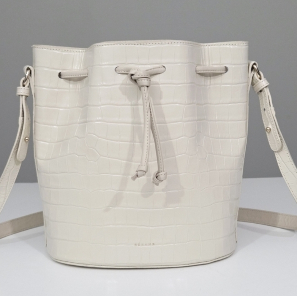SEZANE FARROW CROSSBODY BUCKET BAG IN ECRU CROCO PRINT LEATHER - Picture 4 of 9